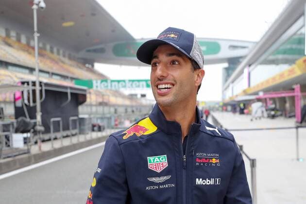 Daniel Ricciardo Red Bull Racing China Grand Prix 2018 Arrival of the drivers 12 04 18 Shanghai Copyright: xEIBNER Illmannx EP_EER
