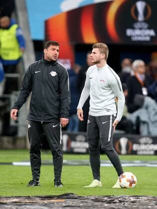 Timo Werner RB Leipzig 11 touches his thigh before the match Olympique Marseille vs. RB Leipzig UEFA Europa League quarter-final match football 12 04 2018 Marseille Copyright: xLanger Eibner-Pressefotox EP_HLR