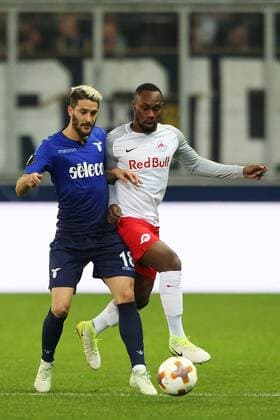 SOCCER - EL, RBS vs Lazio SALZBURG,AUSTRIA,12.APR.18 - SOCCER - UEFA Europa League, quarterfinal, Red Bull Salzburg vs SS Lazio. Image shows Luis Alberto (Lazio) and Reinhold Yabo (RBS). GEPAxpictures xMathiasxMandl