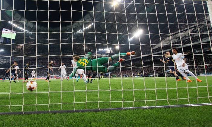 Marseille RB Leipzig Soccer Euro League Marseille 12 04 2018 Stade Velodrome Soccer UEFA Euro League Quarter Finals 2nd leg Olympique Marseille vs RB Leipzig Pictured goal for Olympique Florian Thauvin 26 Marseille take on goalkeeper Peter Gulacsi 32 RB Leipzig 3