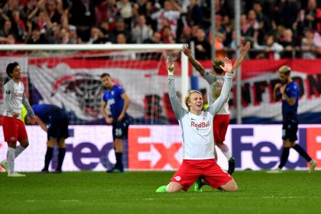 Bilder des Tages - SPORT SOCCER - EL, RBS vs Lazio SALZBURG,AUSTRIA,12.APR.18 - SOCCER - UEFA Europa League, quarterfinal, Red Bull Salzburg vs SS Lazio. Image shows the rejoicing of Xaver Schlager (RBS). GEPAxpictures xFlorianxErtl