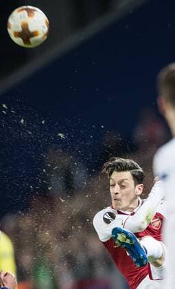 (180413) -- MOSCOW, April 13, 2018 -- Mesut Ozil of Arsenal competes during the UEFA Europa League quarterfinal second leg soccer match between CSKA Moscow and Arsenal in Moscow, Russia, April 12, 2018. The match ended 2-2. Arsenal advanced to the semifinal with 6-3 on aggregate. ) (SP)RUSSIA-MOSCOW-SOCCER-UEFA EUROPA LEAGUE-QUARTERFINAL-CSKA VS ARSENAL WuxZhuang 