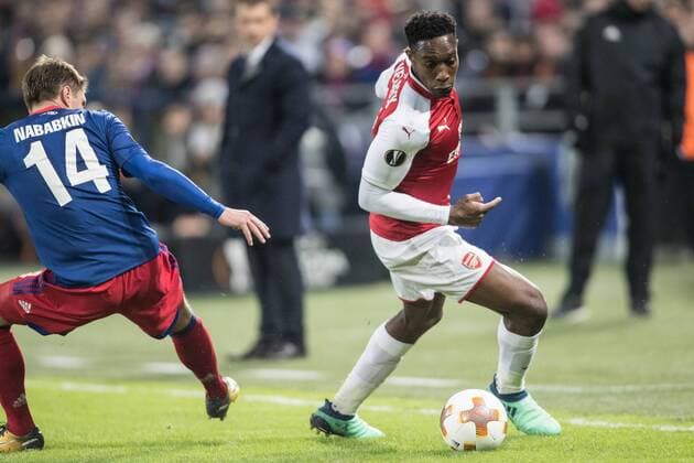 (180413) -- MOSCOW, April 13, 2018 -- Danny Welbeck(R) of Arsenal competes during the UEFA Europa League quarterfinal second leg soccer match between CSKA Moscow and Arsenal in Moscow, Russia, April 12, 2018. The match ended 2-2. Arsenal advanced to the semifinal with 6-3 on aggregate. ) (SP)RUSSIA-MOSCOW-SOCCER-UEFA EUROPA LEAGUE-QUARTERFINAL-CSKA VS ARSENAL WuxZhuang 
