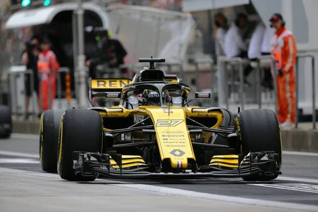 German F1 driver Nico Hulkenberg of Renault enters the pit during a practice session for the 2018 Formula 1 Chinese Grand Prix at the Shanghai International Circuit in Shanghai, China, 13 April 2018. F1 drivers in full swing for Chinese Grand Prix in practice session  20180413_06306