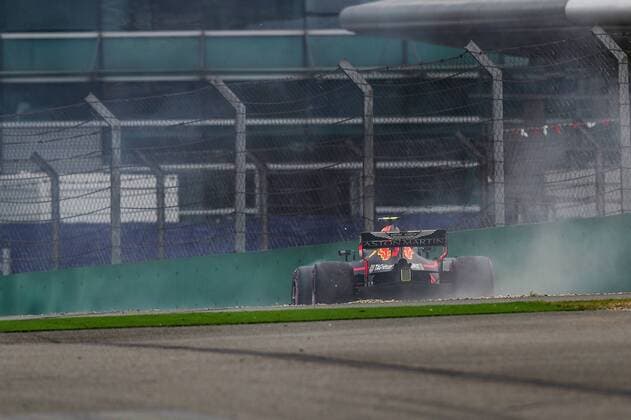 Max Verstappen Red Bull Racing next to the track Grand Prix of China 2018 Free Practice 13 04 18 Shanghai Copyright: xEIBNER Illmannx EP_EER