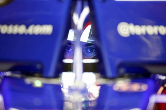 Shanghai: Motorsports: Formula 1 2018 Heineken Chinese Grand Prix Chinese Formula One Grand Prix Shanghai Circuit April 08, 2018 in Shanghai, China. , 28 Brendon Hartley (NZL Toro Rosso, Ferrari) , Shanghai China