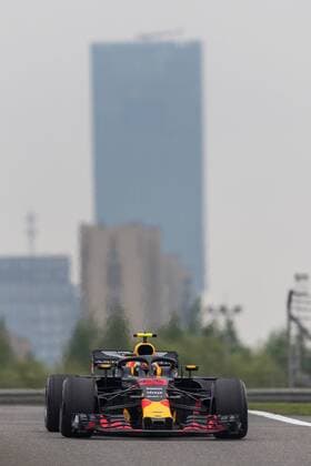 Max Verstappen Red Bull Racing with his car on the track Grand Prix of China 2018 race Motorsport Formula 1 14 04 2018 Shanghai Copyright: xIllman Eibner-Pressefotox EP_EER
