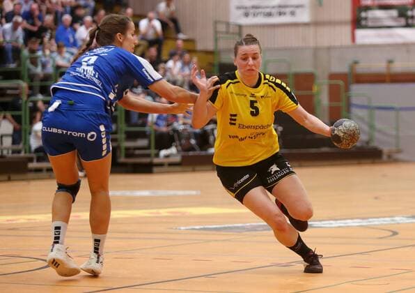 BAU 14 04 2018 Ostfildern Handball TV Nellingen vs SG BBM Bietigheim v Mia Biltoft BBM Annika Blanke Nellingen