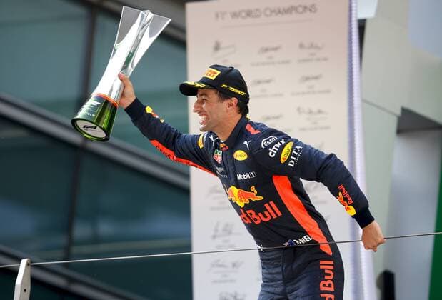 Shanghai: Motorsports: Formula 1 2018 Heineken Chinese Grand Prix Chinese Formula One Grand Prix Shanghai Circuit in Shanghai, China. 3 Daniel Ricciardo (AUS, Red Bull Racing), Shanghai China