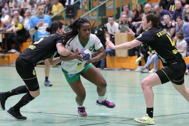 Prudence Kinlend FRESH ON Women prevails by GER 1 league Handball Women BVB Dortmund FAG Goeppingen Dortmund Copyright: xEIBNER Wolfgang_Stummbilligx EP_EER