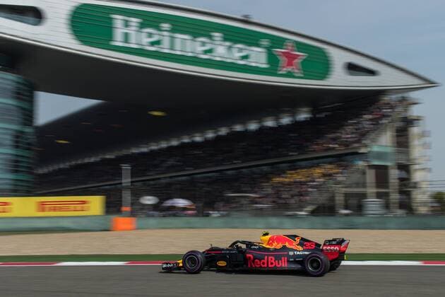 Daniel Ricciardo Red Bull Racing with his car on the track Grand Prix of China 2018 race Motorsport Formula 1 15 04 2018 Shanghai Copyright: xIllman Eibner-Pressefotox EP_ANS