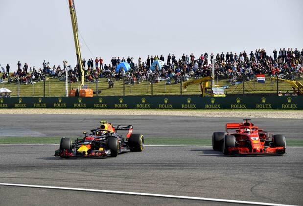 Shanghai: Motorsports: Formula 1 2018 Heineken Chinese Grand Prix Chinese Formula One Grand Prix Shanghai Circuit in Shanghai, China. 33 Max Verstappen (NDL, Red Bull Racing), , 5 Sebastian Vettel (GER, Scuderia Ferrari) Crash Shanghai China