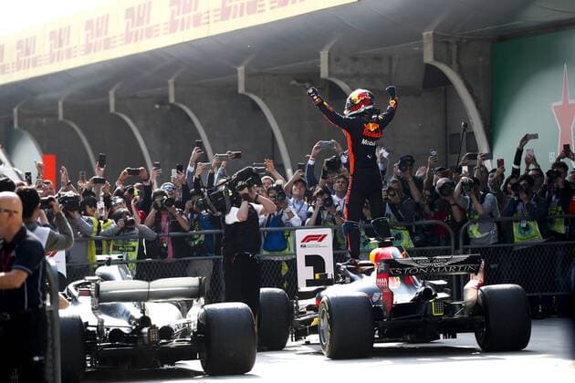 Shanghai: Motorsports: Formula 1 2018 Heineken Chinese Grand Prix Chinese Formula One Grand Prix Shanghai Circuit in Shanghai, China. 3 Daniel Ricciardo (AUS, Red Bull Racing), Shanghai China