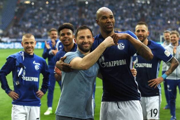 Soccer 1 Bundesliga 30 Matchday 1 FC Schalke 04 Borussia Dortmund on 15 04 2018 in the Veltins Arena in Gelsenkirchen Domenico Tedesco Head coach Schalke left Naldo Schalke right xTTx