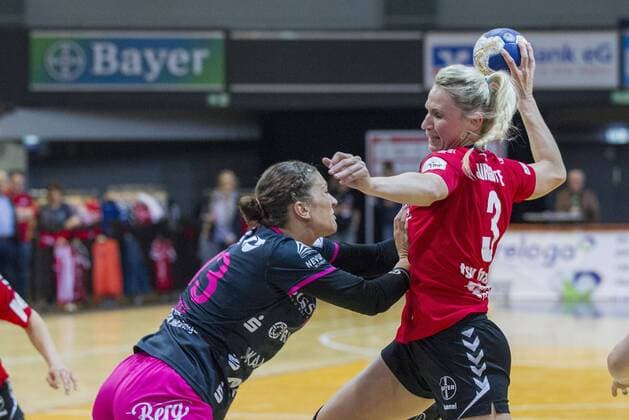 Handball Bundesliga TSV Bayer 04 Leverkusen vs TuS Metzingen 26 24 Handball Bundesliga TSV Bayer 04 Leverkusen vs TuS Metzingen 26 24 at 15 4 2018 Leverkusen Ostermann Arena Germany Photo Ralf Kardes Shenia Minevskaya 13 RL RM Elf Civil Jurgutyte 3 RM xrkx