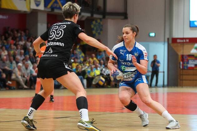 HC Leipzig vs HV Chemnitz 3 League East 15 04 2018 Handball Women 3 Liga Ost Season 2017 2018 21 Round HC Leipzig vs HV Chemnitz 29 28 at 15 04 2018 at Sporthalle Bruederstrasse on the picture Emely THEILIG 10 HCL xjkx