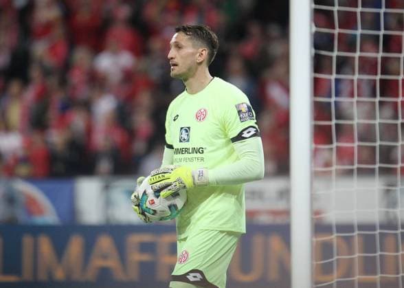 Goalkeeper Rene Adler Mainz 1 Mainz Copyright: xEIBNER rrzx EP_RRZ