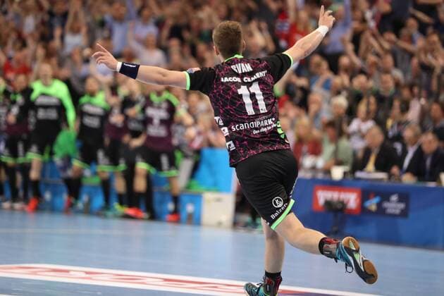 SG Flensburg Handewitt Montpellier HB EHF Champions League Flensburg 18 04 18 Flensburg 18 04 18 Sport Handball VELUX EHF Champions League Season 2017 2018 Quarterfinal SG Flensburg Handewitt Montpellier HB Jubel Torjubel at Lasse Svan Hansen SG Flensburg Handewitt 11 xmmkx