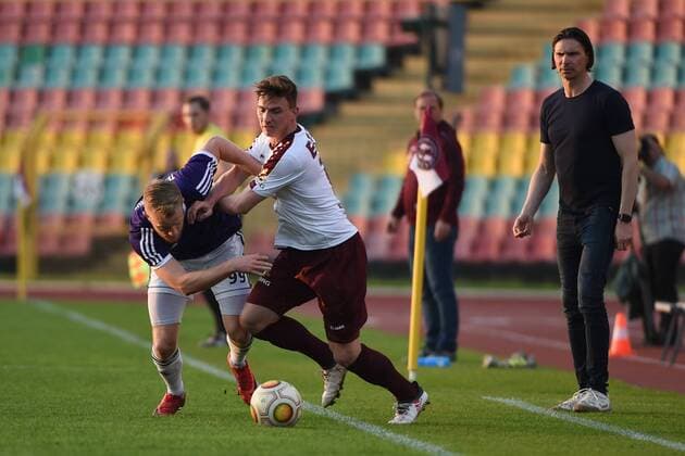 Football Mens Season 2017 18 Semifinals in the Berlin Pilsner Cup BFC Dynamo Tennis Borussia Berlin Kevin Kruschke No. 99 Tennis Borussia Berlin Marcel Rausch No. 19 BFC Dynamo Head Coach Thomas Brdaric Tennis Borussia Berlin 18 04 18 Copyright: xMichaelxHundtx xMatthiasxKochx