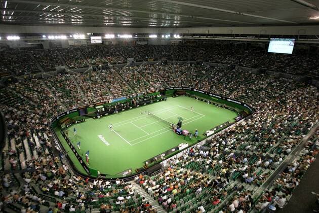 - MELBOURNE, AUSTRALIA: Rod Laver Arena pictured during the first round match between Belgian Kim Clijsters and Russia s Vasilisa Bardina at the Australian Open tennis grand slam, Tuesday 16 January 2007 in Melbourne. The roof of the Rod Laver Arena is closed due to extreme heat conditions. DIDIERxMOSSIAT  x5826200x