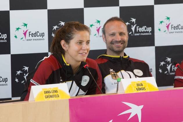 Tennis Fed Cup draw Germany Stuttgart 20 04 2018 Tennis Fed Cup draw Rathaus Stuttgart Julia Görges and Jens Gerlach