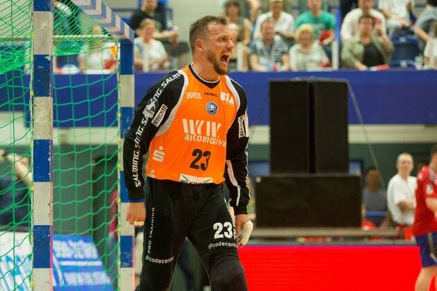Bastian Rutschmann 23 Bergischer HC screaming in his goal Bergischer HC vs Wilhelmshavener HV Handball 2 Bundesliga 20 04 18 Solingen NRW Germany Klingenhalle Copyright: xcdnx