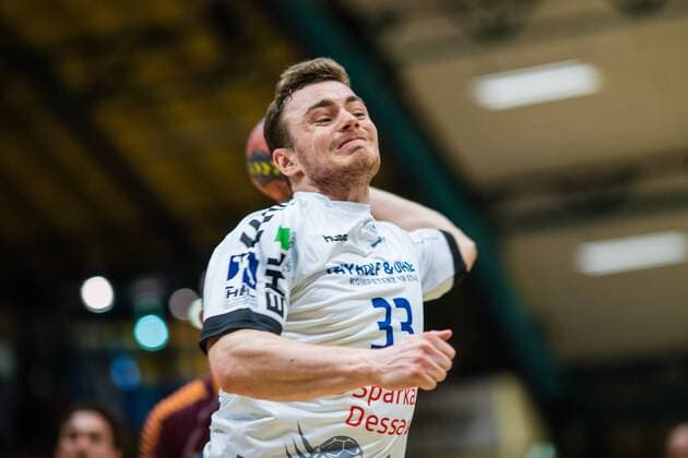 Jan Zahradnicek 33 from Dessau Rosslauer HV 06 during the throw in the DKB Handball 2 Bundesliga between Dessau Rosslauer HV 06 and Eintracht Hildesheim in the Anhalt Arena on April 20 2018 in Bauhausstadt Dessau Saxony Anhalt Germany HB 2BL Dessau Rosslauer HV 06 Eintracht Hildesheim Bauhausstadt Dessau Copyright: xEIBNER HartmutxBoesenerx EP_HBR