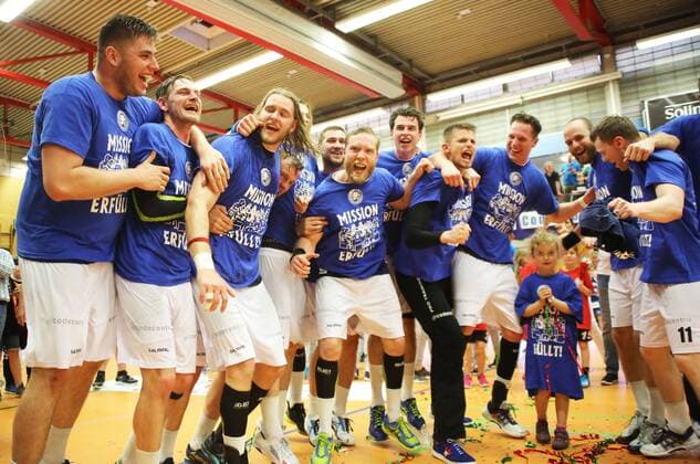 HBL 2 Handball Bundesliga Season 2017 2018 31 Matchday Bergischer HC Wilhelmshavener HV after the game was celebrated the team of Bergischer HC cheered