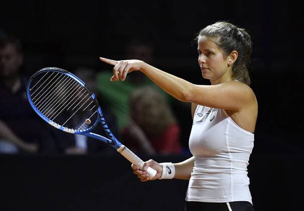 Julia Görges GER Gesture Gesture Tennis Women Team Germany Germany Fed Cup Fed Cup 2018 Semifinal Germany GER vs Czech Republic CZE Porsche Arena Stuttgart 21 22 04 2018 Fed Cup Semifinals GER CZE Porsche Arena Stuttgart 2018