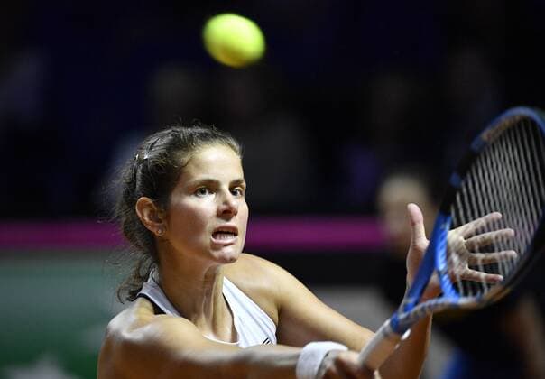 Julia Görges GER Action Tennis Women Team Germany Germany Fed Cup Fed Cup 2018 Semifinal Germany GER vs Czech Republic CZE Porsche Arena Stuttgart 21 22 04 2018 Fed Cup Semi Final GER CZE Porsche Arena Stuttgart 2018