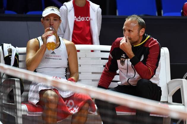 Jens GERLACH Team Principal GER with Angelique KERBER GER during a break in the game serious Disappointment Frustration disappointed frustrated depressed Tennis Fed Cup Semi-finals Germany Czech Republic P O R S C H E A R E N A Stuttgart on 21 04 2018