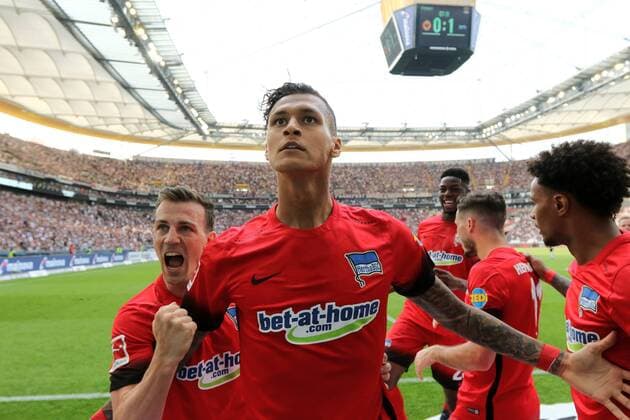 Berlins Vladimir Darida on the left and Davie Selke celebrate the goal for Selce in Berlin by Selke in the match in Frankfurt Eintracht Frankfurt vs Hertha BSC Berlin Soccer 1 Bundesliga 21 04 2018 Eintracht Frankfurt vs Hertha BSC Berlin Soccer 1 Bundesliga 21 04 2018 Frankfurt Copyright: xWeissx Eibner-Pressefotox EP_rws