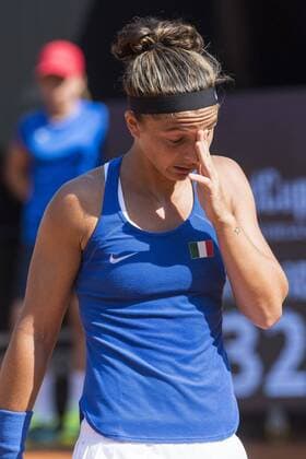 Italian Sara Errani looks dejected during a tennis game between Italian Sara Errani WTA Tennis Damen 91) and Belgian Alison Van Uytvanck (WTA 50), the second rubber of this weekend s Fed Cup World Group Play Off meeting between Italy and Belgium in Genoa, Italy, Saturday 21 April 2018. LAURIExDIEFFEMBACQ  x05333359x