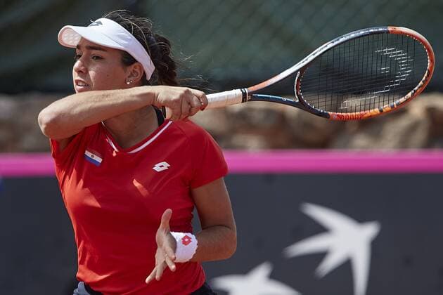April 21, 2018 - La Manga, Murcia, Spain - Montserrat Gonzalez of Paraguay in action in his match against Garbine Muguruza of Spain during day one of the Fedcup World Group II Play-offs match between Spain and Paraguay at Centro de Tenis La Manga Club on April 21, 2018 in La Manga, Spain Spain v Paraguay - Fedcup by BNP Paribas World Group II Play-offs  - ZUMAn230 20180421_zaa_n230_644 Copyright: xDavidxAliagax