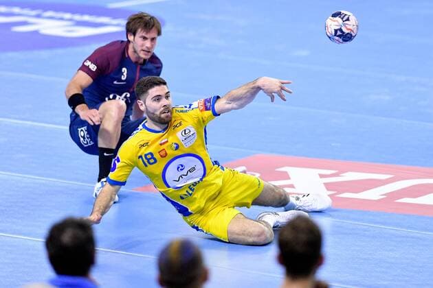 21.04.2018 KIELCE UL. BOCZNA ( POLAND ) PILKA RECZNA MEZCZYZN ( HANDBALL MEN S ) LIGA MISTRZOW - 1 4 FINALU ( MEN S VELUX EHF CHAMPIONS LEAGUE - QUARTER FINAL ) MECZ PGE VIVE KIELCE - PARIS SAINT GERMAIN HANDBALL ( GAME ) NZ UWE GENSHEIMER BLAZ JANC FOTO MICHAL STANCZYK CYFRASPORT NEWSPIX.PL --- Newspix.pl  20180421CSMS0012