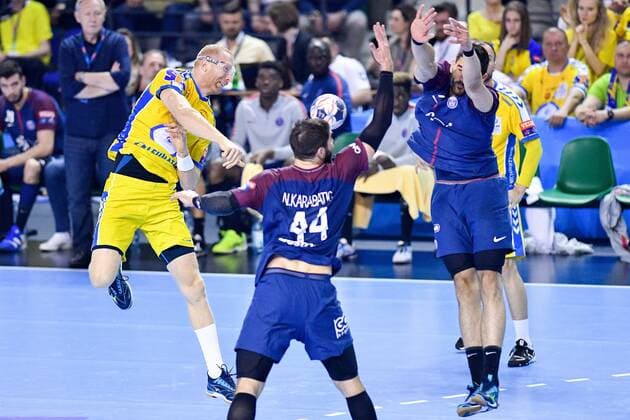 21.04.2018 KIELCE UL. BOCZNA ( POLAND ) PILKA RECZNA MEZCZYZN ( HANDBALL MEN S ) LIGA MISTRZOW - 1 4 FINALU ( MEN S VELUX EHF CHAMPIONS LEAGUE - QUARTER FINAL ) MECZ PGE VIVE KIELCE - PARIS SAINT GERMAIN HANDBALL ( GAME ) NZ KAROL BIELECKI NIKOLA KARABATIC FOTO MICHAL STANCZYK CYFRASPORT NEWSPIX.PL --- Newspix.pl  20180421CSMS0016
