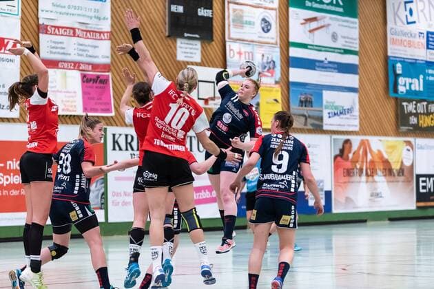 Kerstin Foth SG H2Ku Herrenberg Kuties 11 SG H2Ku Herrenberg Kuties vs TG Nuertingen Handball 2 Bundesliga Women HBF Season 17 18 21 04 2018 SG H2Ku Herrenberg Kuties vs TG Nuertingen Handball 2 Bundesliga Women HBF Season 17 18 21 04 2018 Herrenberg Copyright: xFrankx Eibner-Pressefotox EP_wfk