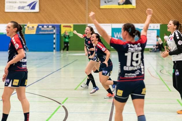 SG H2Ku Herrenberg Kuties Siegesjubel SG H2Ku Herrenberg Kuties vs TG Nuertingen Handball 2 Bundesliga Women HBF Season 17 18 21 04 2018 SG H2Ku Herrenberg Kuties vs TG Nuertingen Handball 2 Bundesliga Women HBF Season 17 18 21 04 2018 Herrenberg Copyright: xFrankx Eibner-Pressefotox EP_wfk
