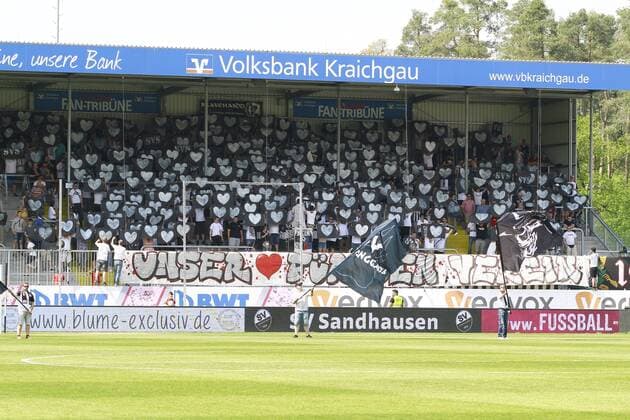 SV Sandhausen SV Darmstadt 98 Fanblock Sandhausen Choreography Flag Bearer Cross Soccer 2 BL Season 2017 2018