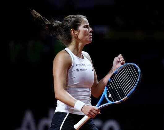 BAU 22 04 2018 Stuttgart Tennis Fed Cup GER vs CZE Julia Görges GER cheers and clenches his fist