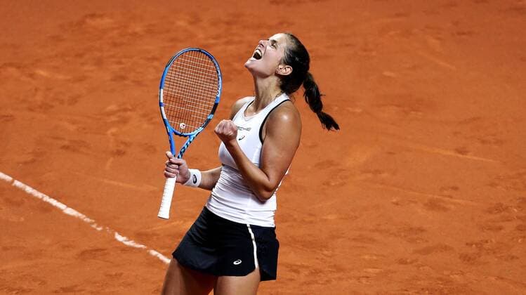 BAU 22 04 2018 Stuttgart Tennis Fed Cup GER vs CZE Final cheering by Julia Görges GER after her victory