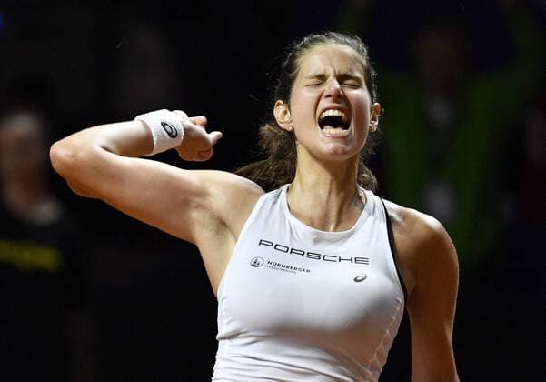 Julia Görges GER celebrates cheering gestures gesture after match win Matchpoint Tennis Women Team Germany Germany Fed Cup Fedation Fed Cup 2018 Semifinal Germany GER vs Czech Republic CZE Porsche Arena Stuttgart 21 22 04 2018 Fed Cup Semifinals GER CZE Porsche Arena Stuttgart 2018