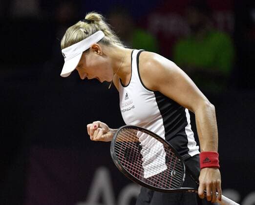 Angelique KERBER GER celebrates winning point Cheering Gesture Gesture Tennis Women Team Germany Germany Fed Cup Fedation FedCup 2018 Semi Final Germany GER vs Czech Republic CZE Porsche Arena Stuttgart 21 22 04 2018 Fed Cup Semi Final GER CZE Porsche Arena Stuttgart 2018