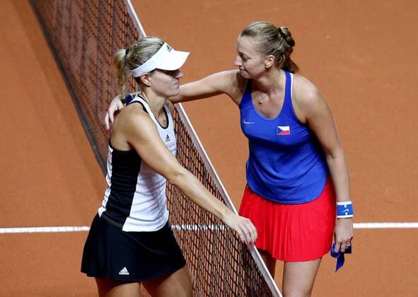 BAU 22 04 2018 Stuttgart Tennis Fed Cup GER vs CZE v l Angelique Kerber GER and Petra Kvitova CZE
