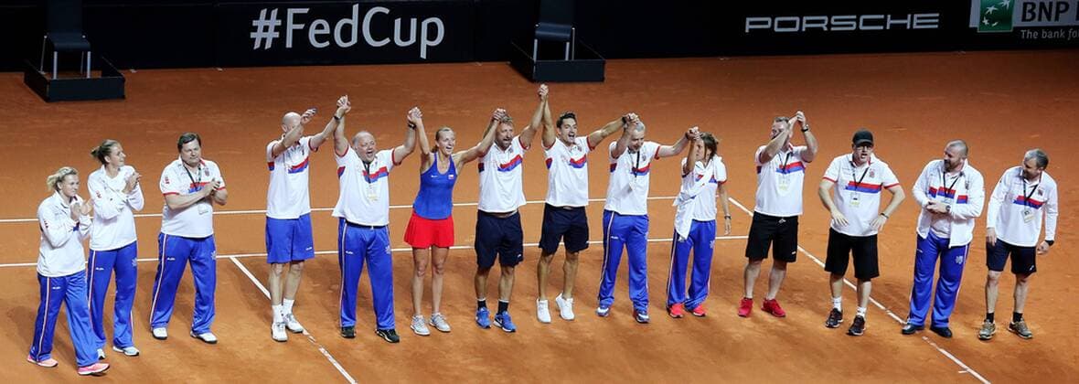 BAU 22 04 2018 Stuttgart Tennis Fed Cup GER vs CZE Cheers to the Czech team over the victory