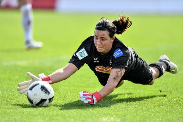 Anne Kathrine Kremer Anka Kremer Goalkeeper Cologne 1 can not beat the ball yet Soccer Allianz Women Bundesliga 1 FC Köln SC Sand xmkx
