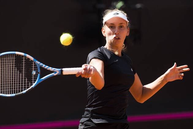 Belgian Elise Mertens pictured in action during a tennis game between Italian Sara Errani and Belgian Elise Mertens WTA Tennis Damen 17), the third rubber of this weekend s Fed Cup World Group Play Off meeting between Italy and Belgium in Genoa, Italy, Sunday 22 April 2018. LAURIExDIEFFEMBACQ  x05334051x