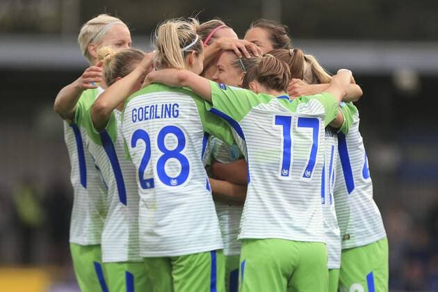 Lara Dickenmann VfL Wolfsburg 21 rejoote Torjubel celebrates the goal celebrate the goal celebration Football UEFA Womens Champions League Chelsea LFC VfL Wolfsburg xtgx