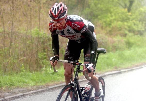 BRU97 - - HUY, BELGIUM : German Jens Voigt in action during the Fleche Wallonne Walloon Arrow cycling race (UCI Pro-Tour), Wednesday 20 April 2005, in Huy. Italian Danilo Di Luca won ahead of Luxembourg s Kim Kirchen and Italian Davide Rebellin. YVESxBOUCAU  x2857052x