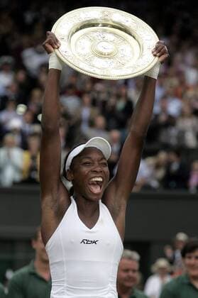BRU103 - - WIMBLEDON, UNITED KINGDOM : US Venus Williams looks delighted after defeating Lindsay Davenport in their final match of the Wimbledon Tennis Open, Saturday 02 July 2005, at the All England Lawn Tennis Club. DIDIER MOSSIAT DIDIERxMOSSIOAT  x3128033x